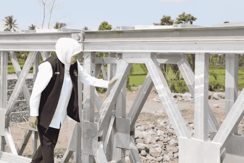 Gubernur Khofifah Resmikan Jembatan Mujur II Keloposawit Lumajang