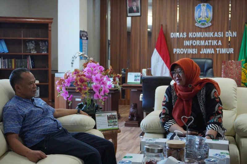 Rangkaian Monev 2023, Ketua KI Jawa Timur Kunjungi PPID Dinas Kominfo Jatim