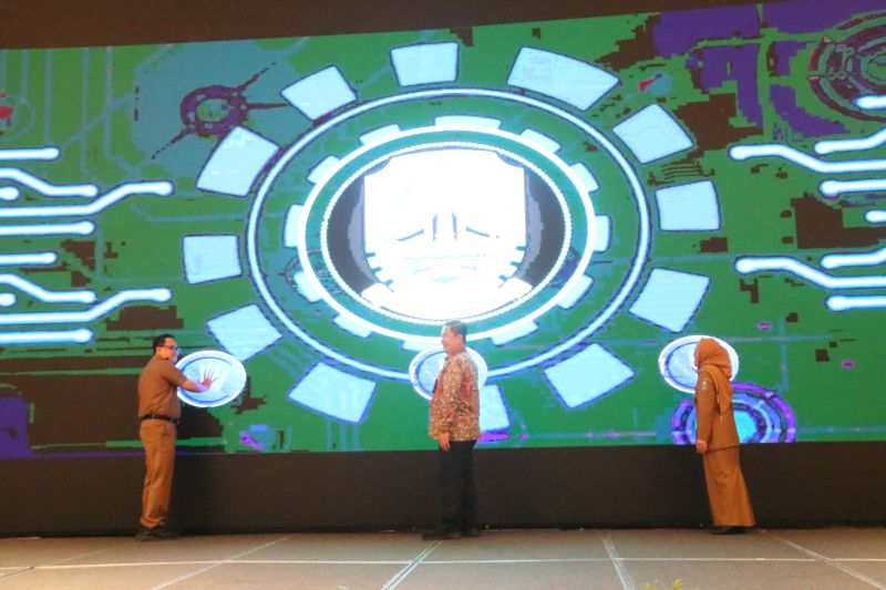 Wujudkan Good Governance, Pemprov Jatim Launching Inovasi 'Kolak Pisang' dan 'M-SINK'
